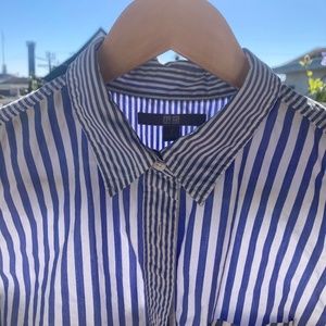 Never worn- Uniqlo shirt blue white striped